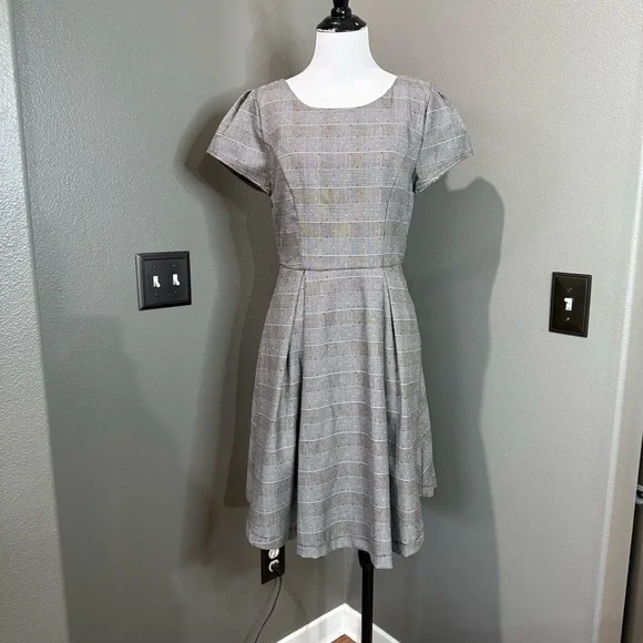 modcloth grey dress GUNNE SAX for ModCloth Katie Maxi Dress in Enchanting Bloom, Size M main image 0